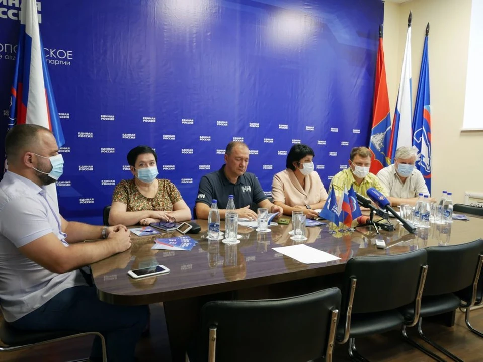 Все обращения граждан читают и берут на контроль