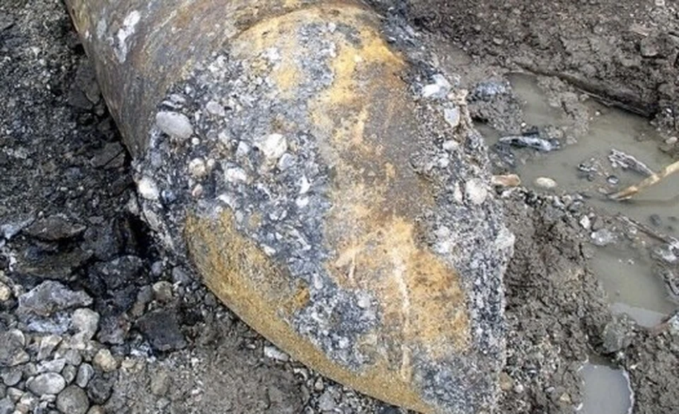 Авиационную бомбу нашли под Смоленском. Фото: пресс-служба ГУ МЧС по Смоленской области.