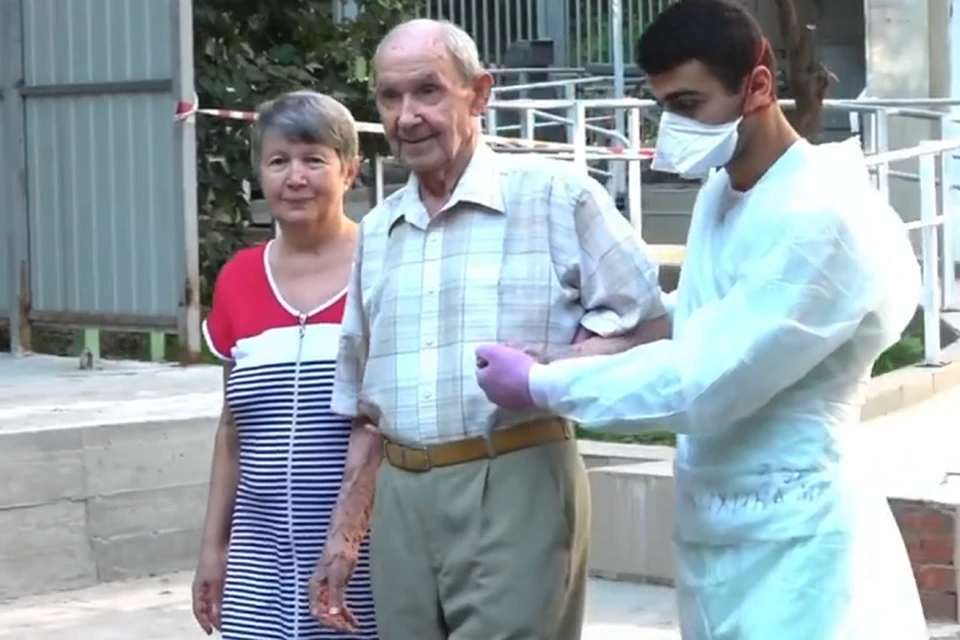 Медики, которые лечили ветерана, отзываются о нем с теплом и большим уважением. Фото: страница Instagram Алексея Логвиненко