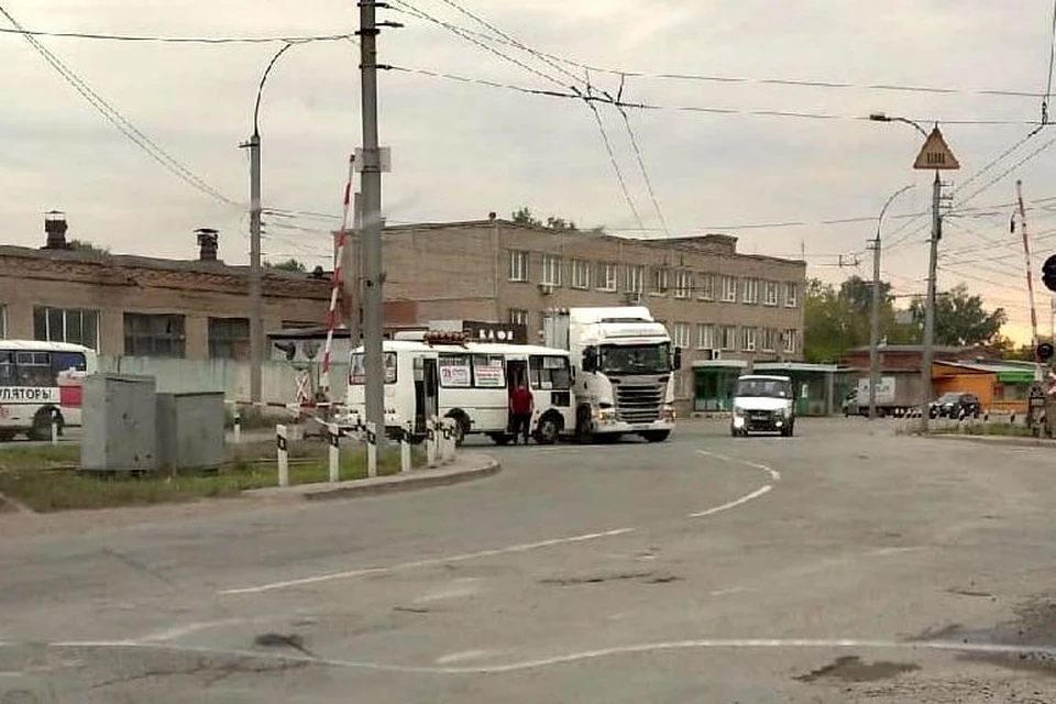 Из-за аварии образовались пробки.