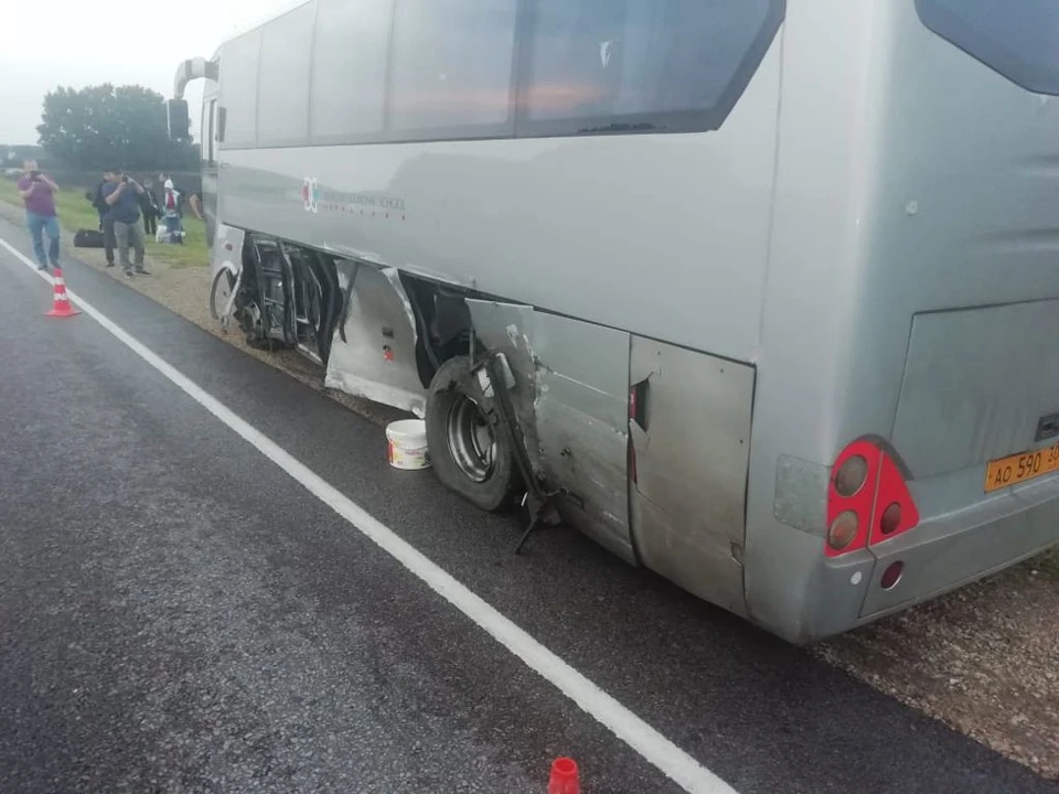 В аварии получили травмы 8 человек