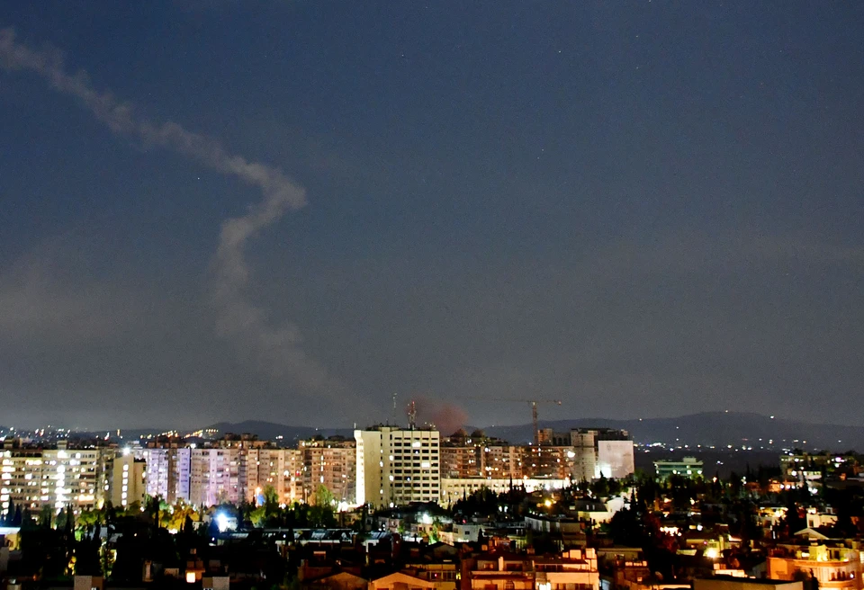 Израильская армия нанесла удары по пригороду Дамаска