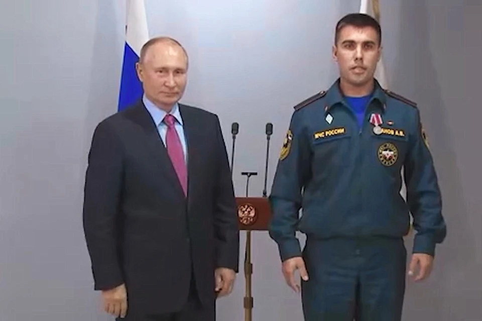 Медали вручили сегодня в Благовещенске. Фото: ГУ МЧС по Челябинской области