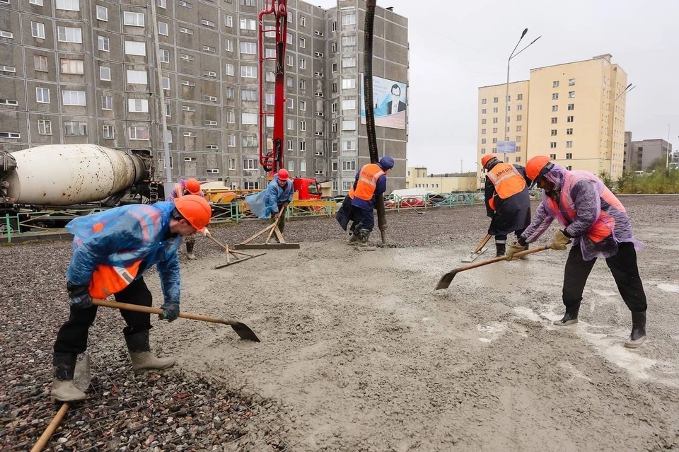 Сдать "Снежный сквер" должны к концу сентября. Фото: правительство Мурманской области