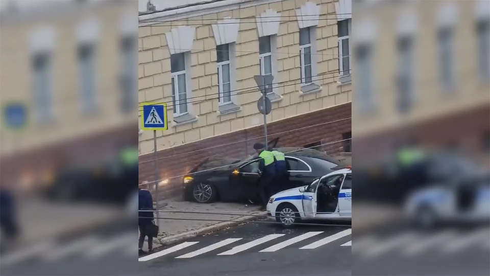 Скриншот с видео из группы «Подслушано Автомобилистов | Владимир» в ВКонтакте