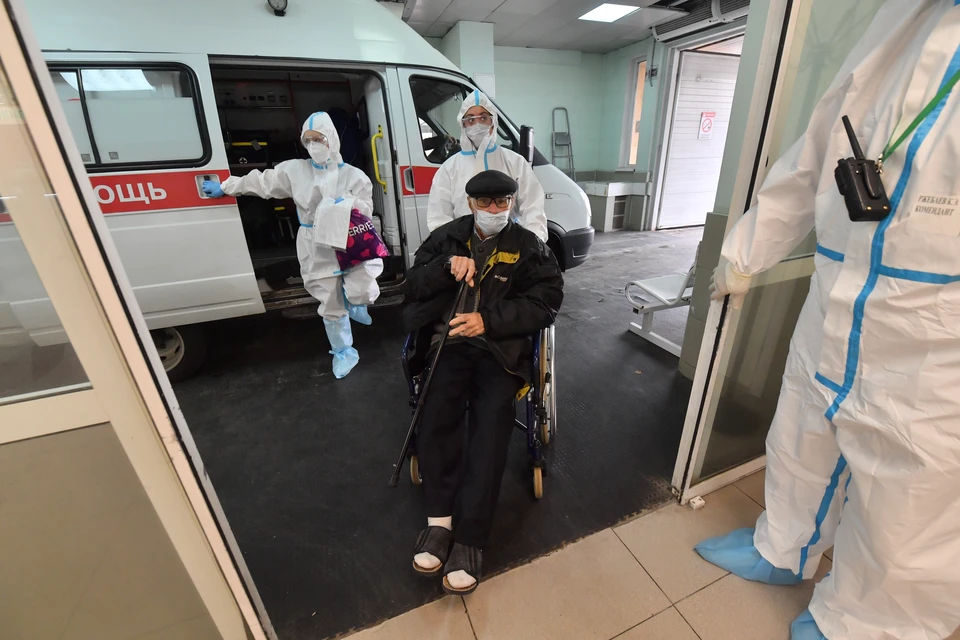 Лечение в стационарах получают 3888 пациентов
