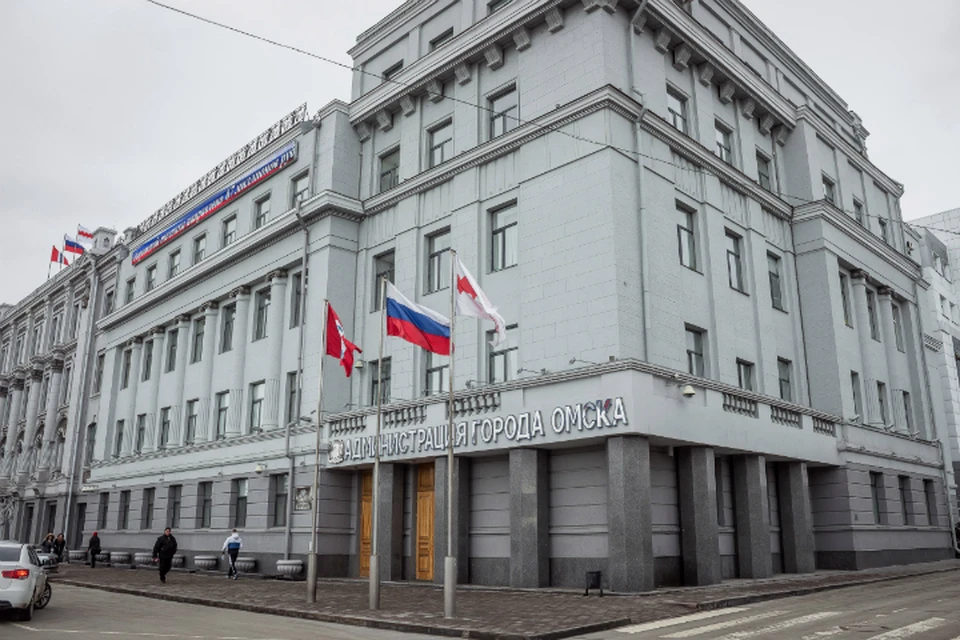В Омской мэрии четыре департамента снова остались без руководителей. Фото: Алла Сухинина