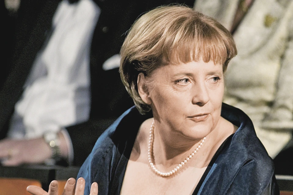 Иногда Меркель выглядит очень даже броско.