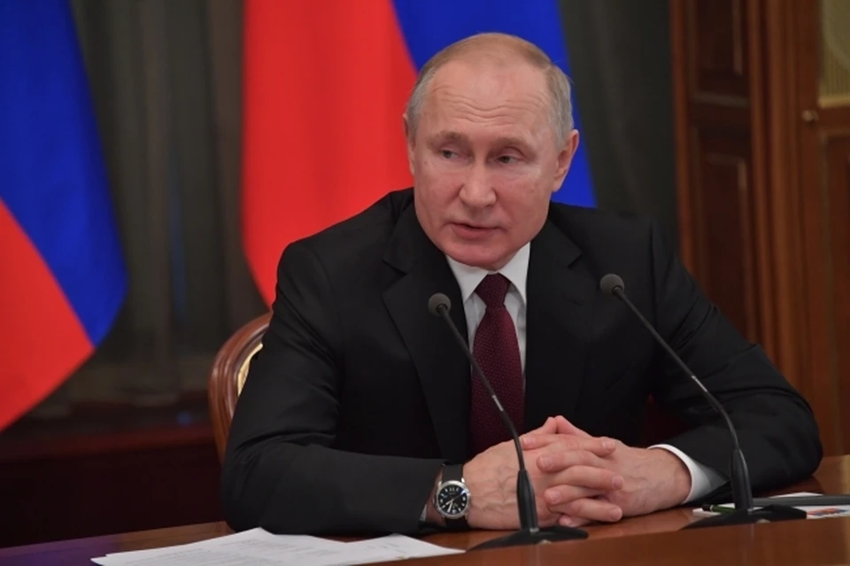 Владимир Путин считает, что россиянам всегда есть, за что покритиковать его и правительство РФ