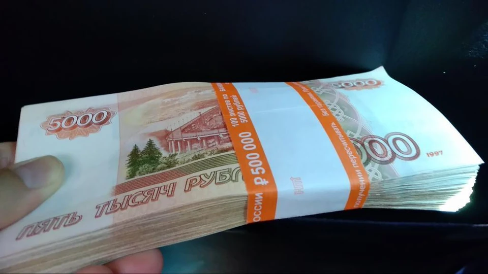 Ранее фигурант заключил договор с астраханским предпринимателем об аренде спецтехники