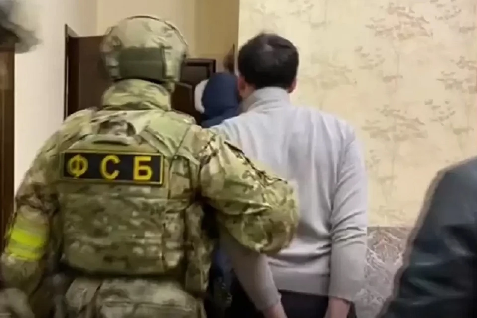 Сотрудники ФСБ России продолжают следственные действия и оперативно-разыскные мероприятия