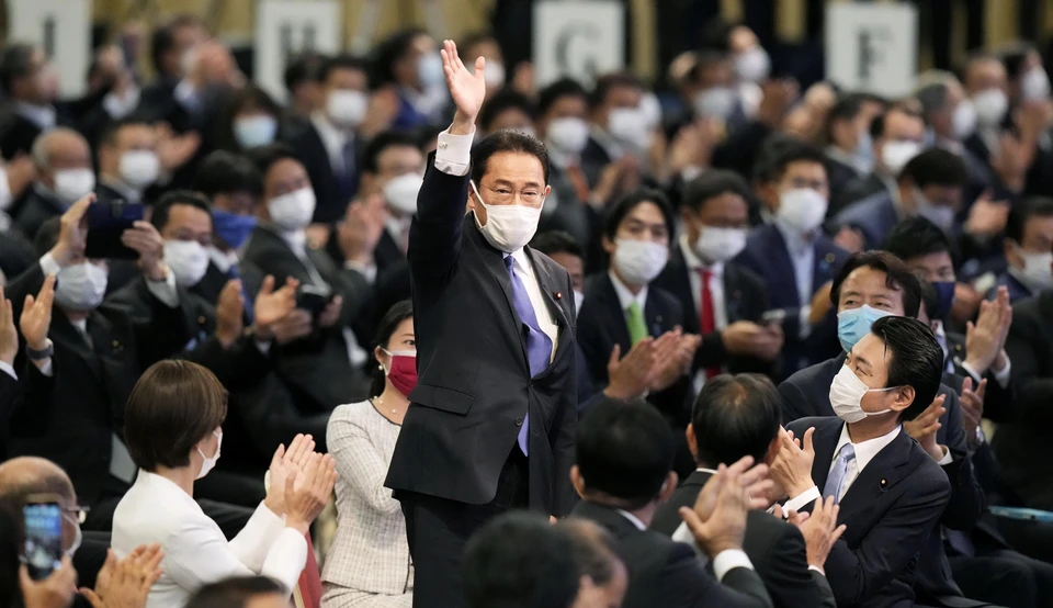 Фумио Кисида избран председателем правящей партии Японии