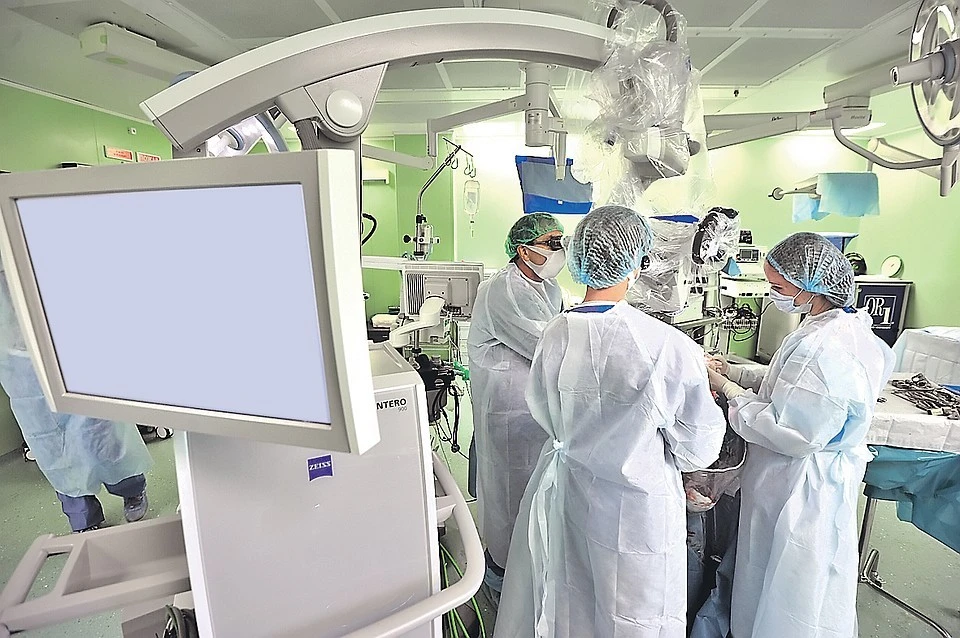 Названы топ-10 отраслей в Иркутской области, где выше зарплаты. В десятку попали врачи.