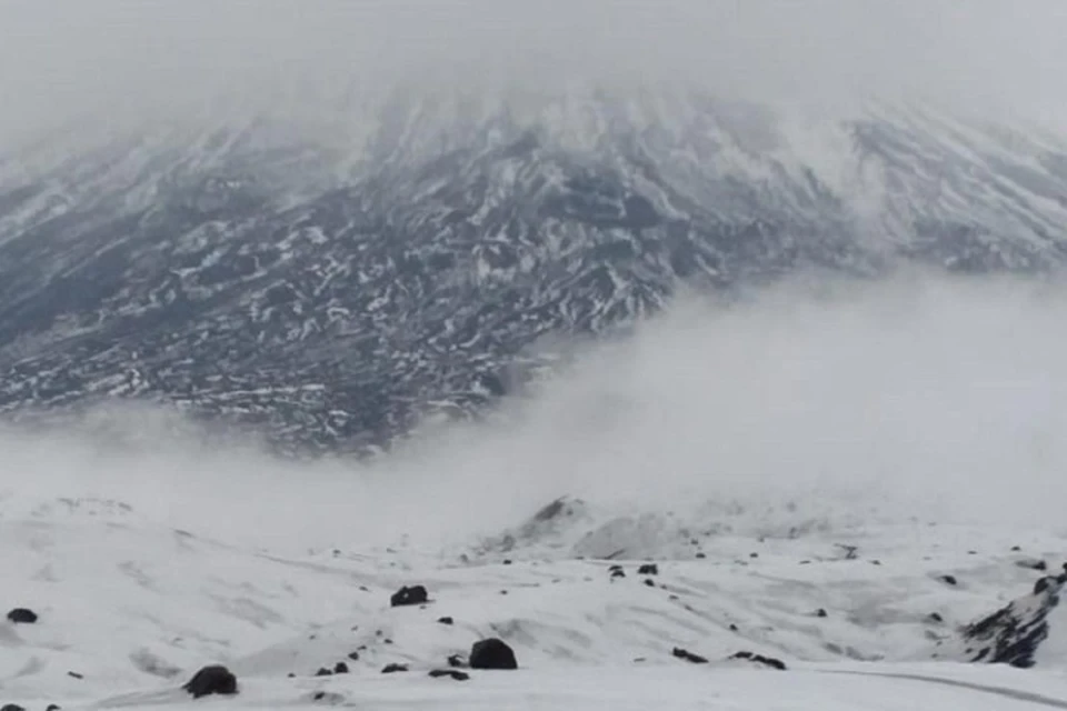 На Камчатке двое альпинистов пропали во время метели