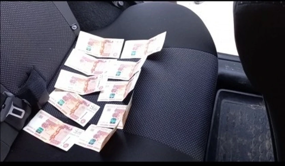 В Краснинском районе 43-летний мужчина обвиняется в даче взятки сотруднику ФСБ. Фото: пресс-служба СУ СК России по Смоленской области.