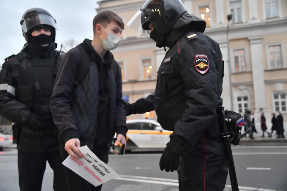 Полиция требует более 3-х миллионов рублей с участников акции