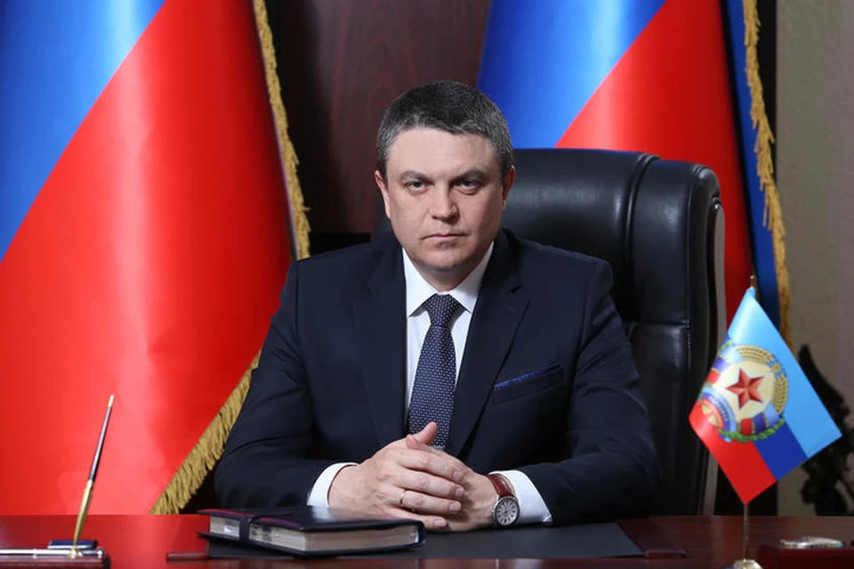 Леонид Пасечник выразил соболезнования родным и близким погибших. Фото: АГ ЛНР