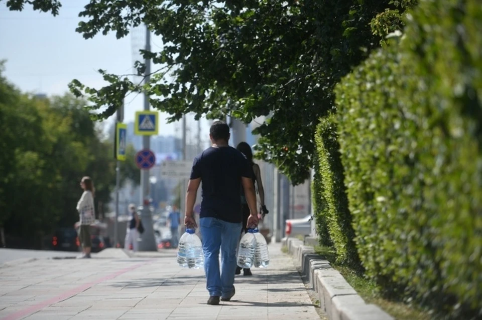 В Симферополе проводятся ремонтные работы на водных сетях