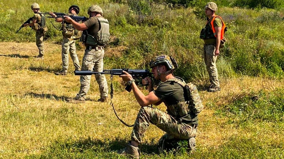 Украинским боевикам перемирие ни по чем. Фото: штаб ООС