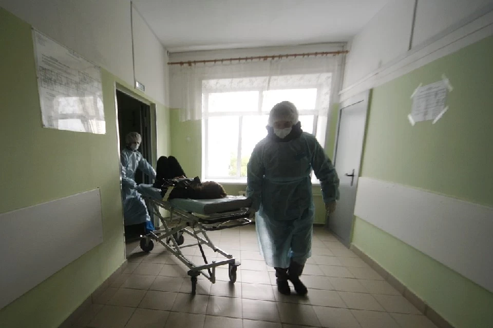 Медики госпитализировали в больницы 139 больных с пневмонией