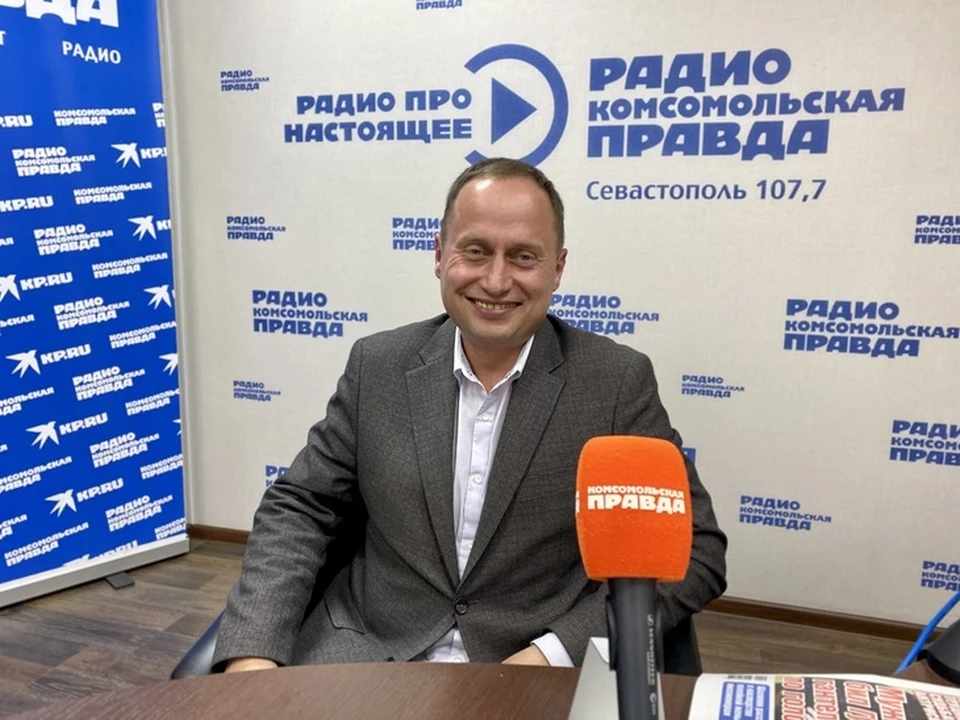 Глава департамента внутренней политики Сергей Бездольный