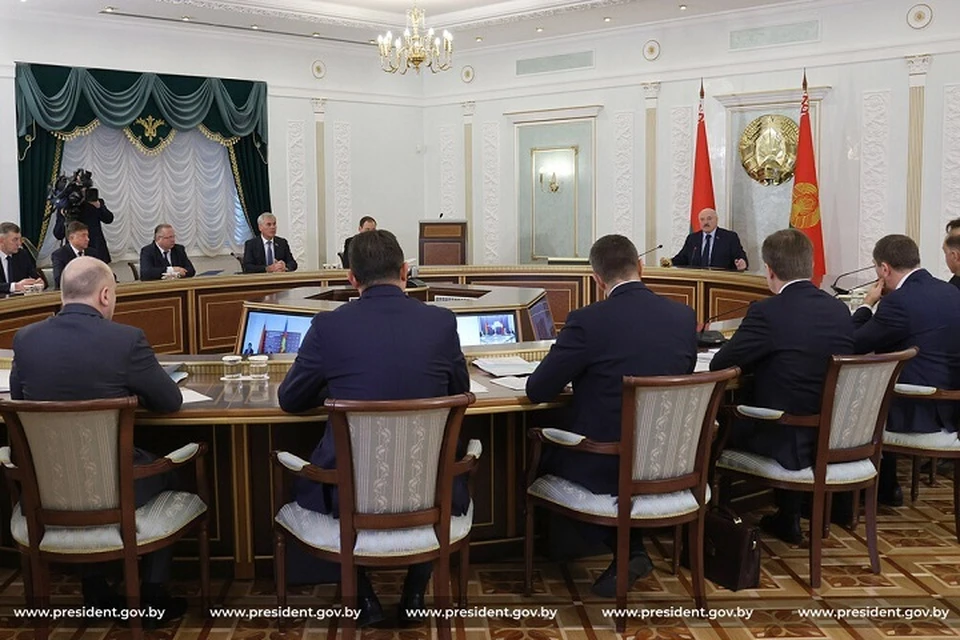 Лукашенко потребовал от чиновников компетентную оценку ситуации с COVID-19, чтобы снять напряжение в обществе. Фото: president.gov.by