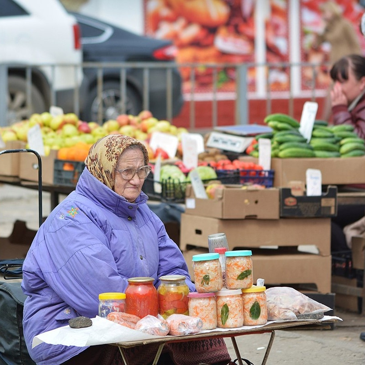 Орел маркеты. Магазин туризм Орел. Орел Маркет продукты.