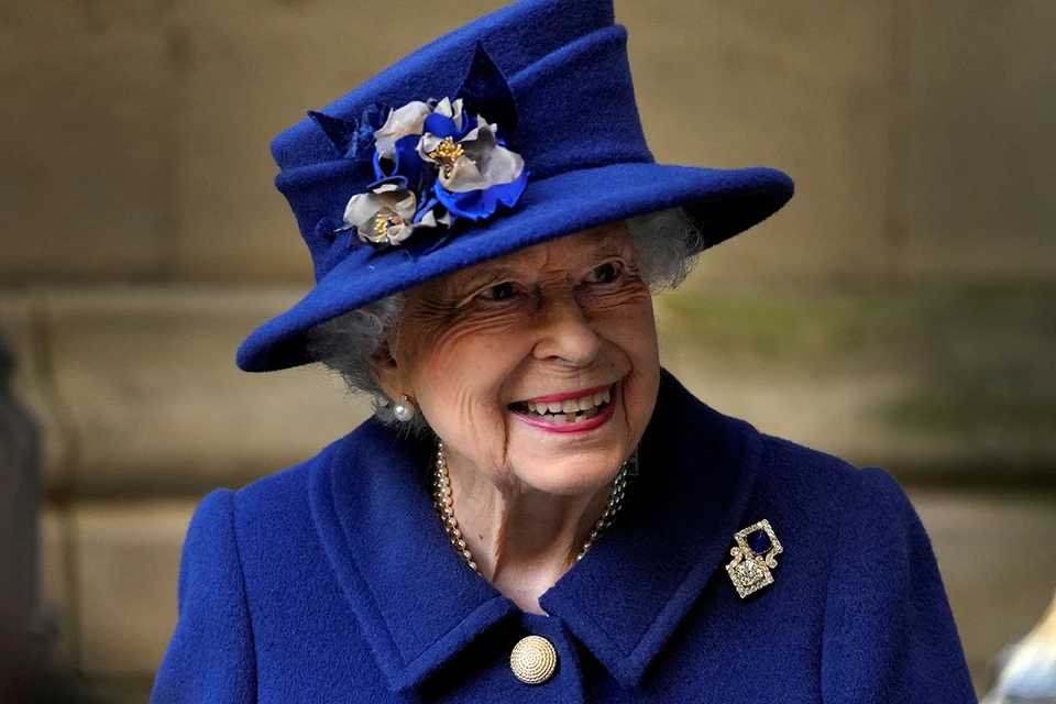 Королева Великобритании в 95 лет напрочь завязала с алкоголем. Чтобы в наилучшей форме отпраздновать 70-летие пребывания на троне
