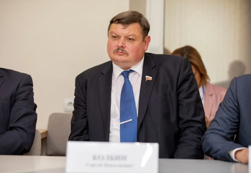 Ответственность за борьбу с распространением коронавируса лежит на каждом, подчеркнул Сергей Колбин. Фото: sev.gov.ru