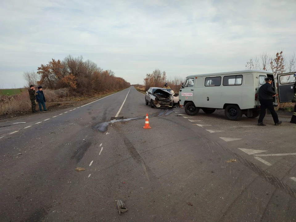 В ДТП пострадали четыре человека.