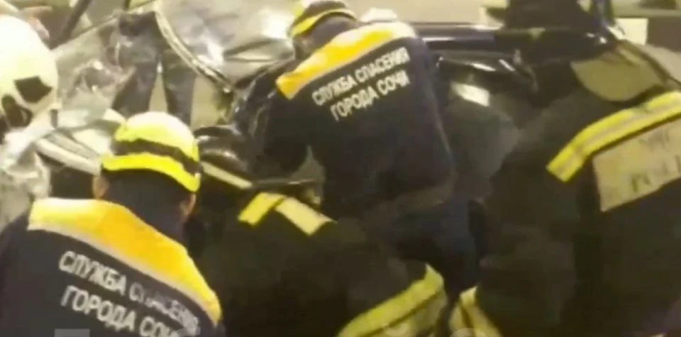 В массовом ДТП в Сочи пострадали 6 человек Фото: кадр из видео