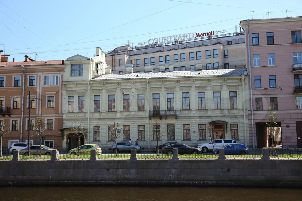 Особняк статского советника Серебрякова продают в Петербурге / Фото: Авито