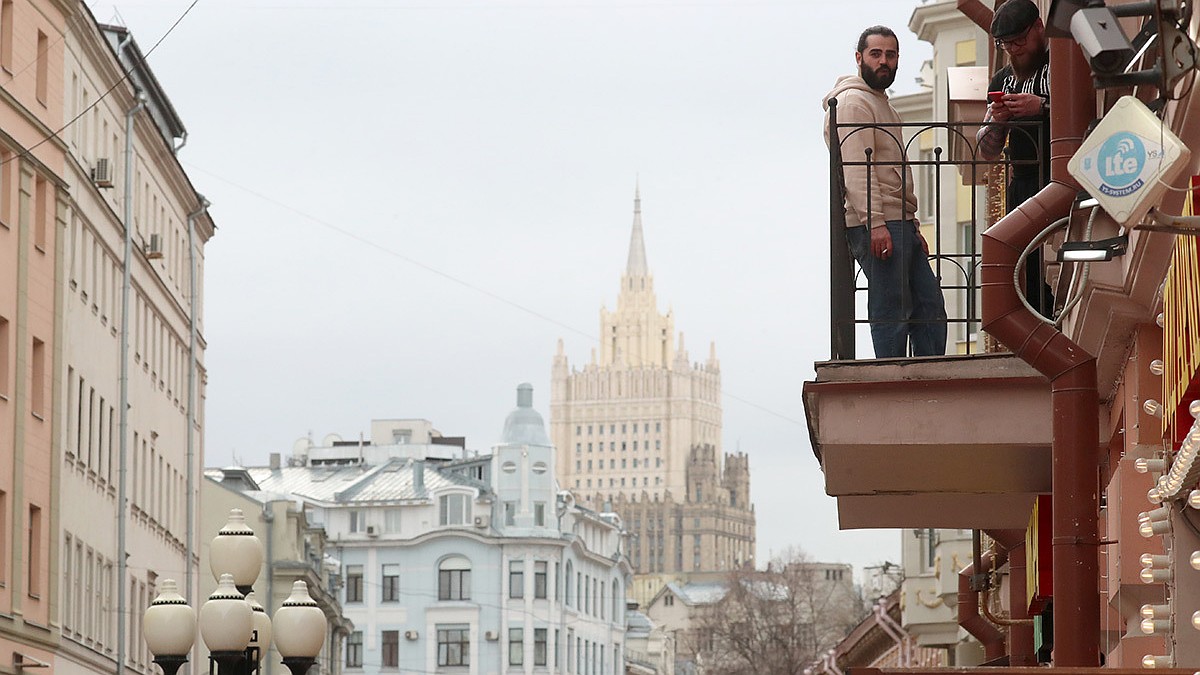 Ах, Арбат, мой Арбат, ты - моя экскурсия»: Какие тайны хранит одна из самых  известных улиц Москвы - KP.RU