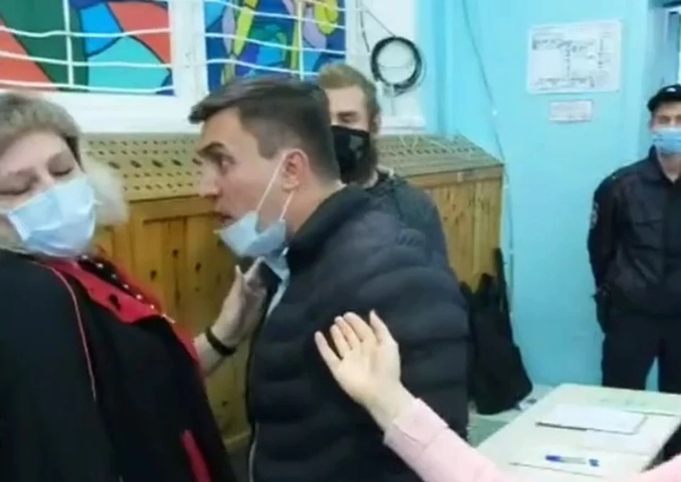 Суд оценил действия депутата областной думы как мелкое хулиганство