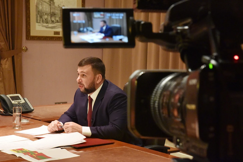 Денис Пушилин отвечает на вопросы журналистов. Фото: denis-pushilin.ru