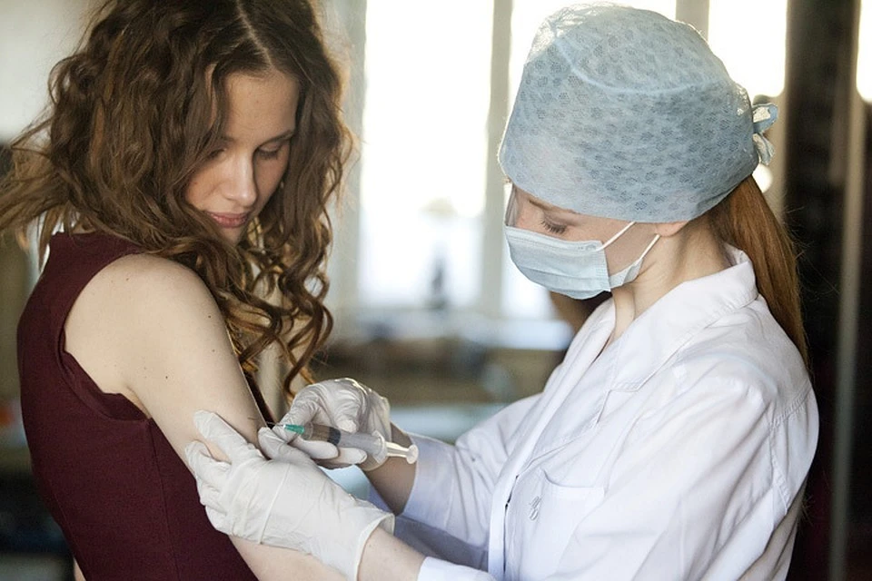 По последним данным, первый компонент вакцины от вируса получили 1,8 миллиона татарстанцев.
