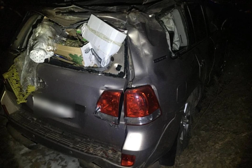 13-летняя школьница пострадала в перевернувшемся Toyota Land Cruiser 200 в Аларском районе