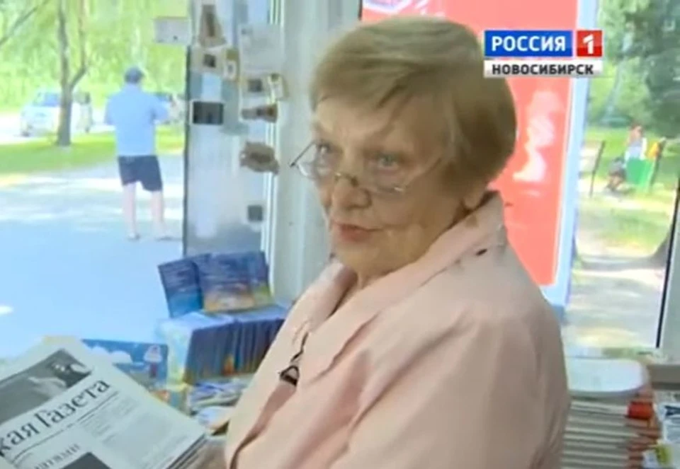 Светлана Павловна проработала в киоске почти полвека. Фото: Кадр из видео