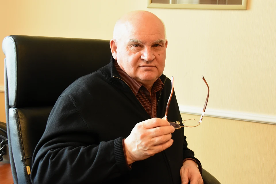 Александр Лапин.