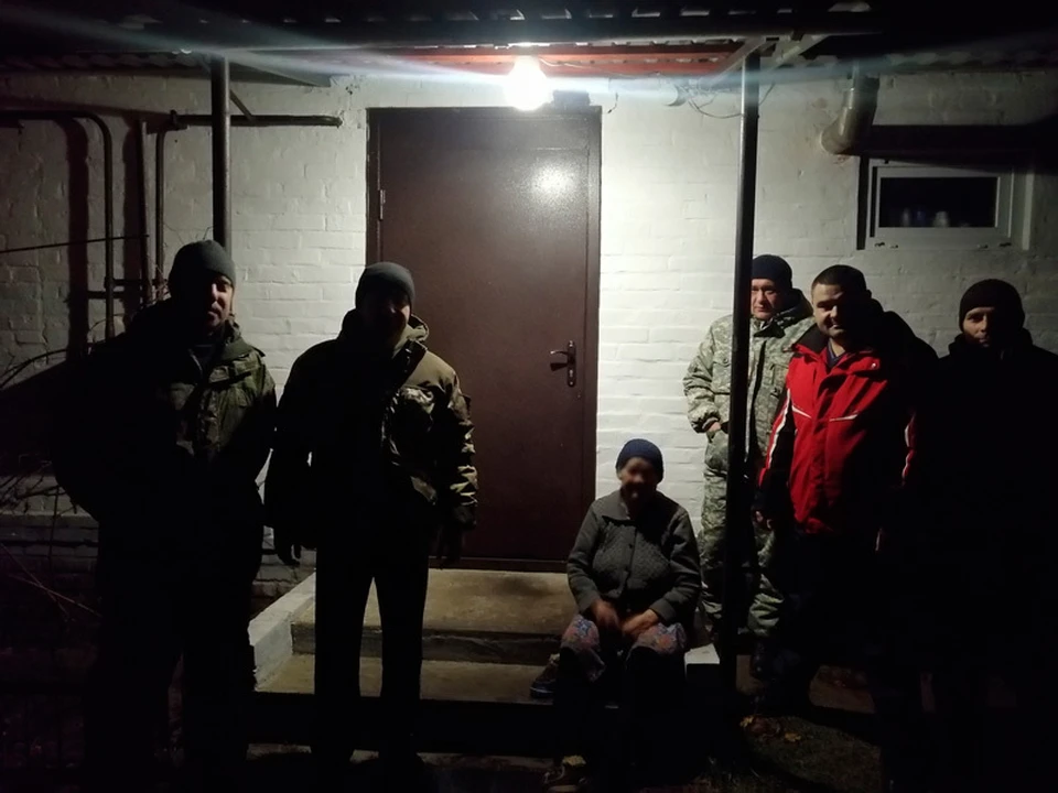 Полицейские вернули домой потерявшуюся пенсионерку.