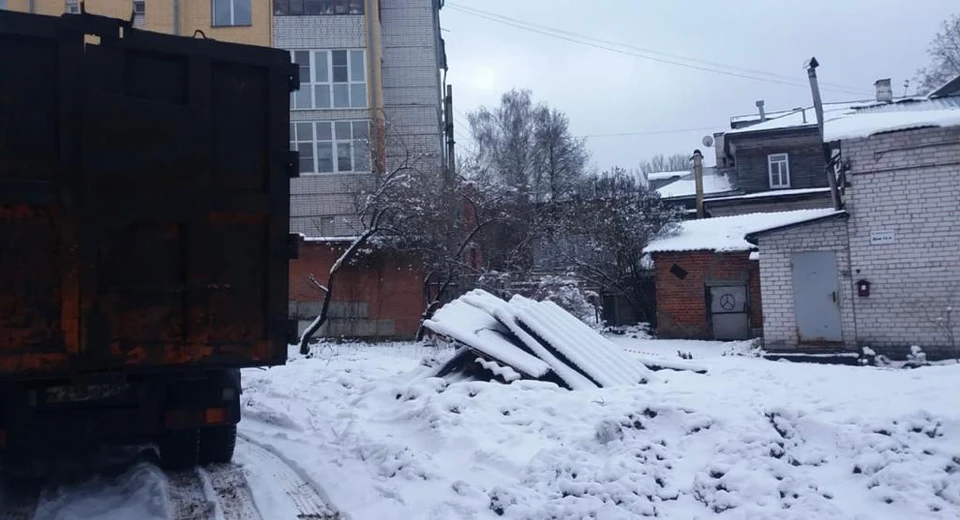 В Нижегородском районе демонтировали более 100 незаконно установленных сараев и гаражей Фото: Управление по связям со СМИ администрации Нижнего Новгорода