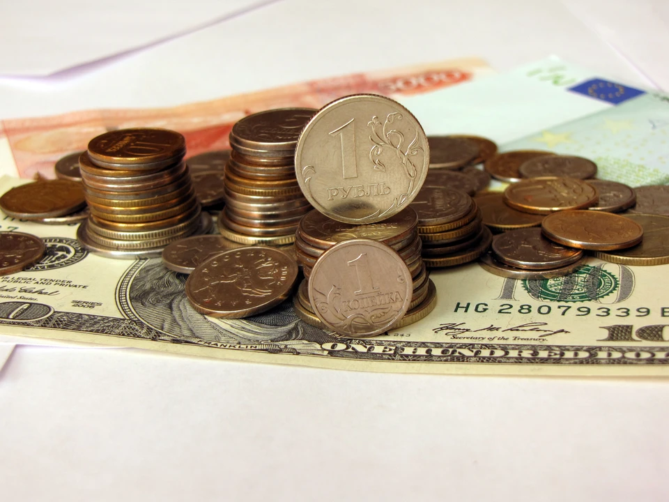 Экономист предсказал укрепление рубля до 69-70 рублей за доллар