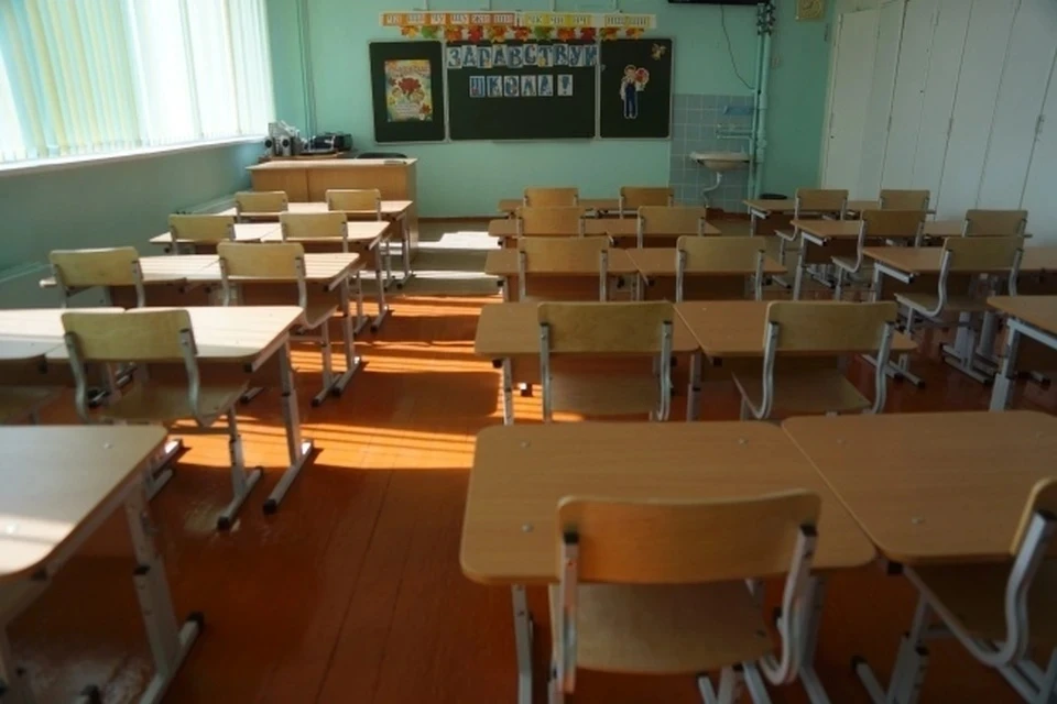 В Новосибирске пятиклассник попытался напасть на одноклассника с ножницами прямо во время урока.