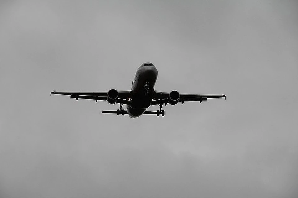 Sukhoi Superjet 100 приземлился в столице Татарстана в штатном режиме