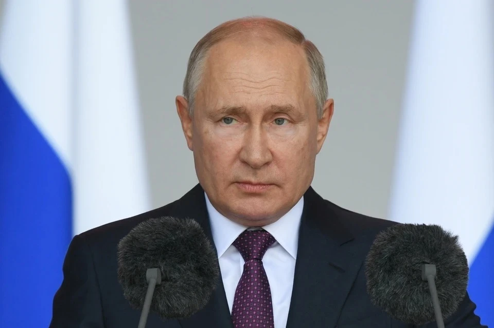 Путин призвал не снижать объемы медицинской помощи в условиях пандемии коронавируса