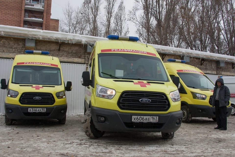 Мальчика доставили в больницу на скорой помощи