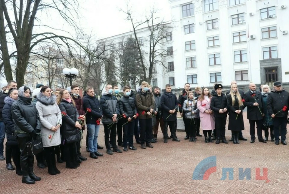 В Луганске прошел митинг памяти журналистов, погибших при освещении войны в Донбассе. Фото: ЛИЦ