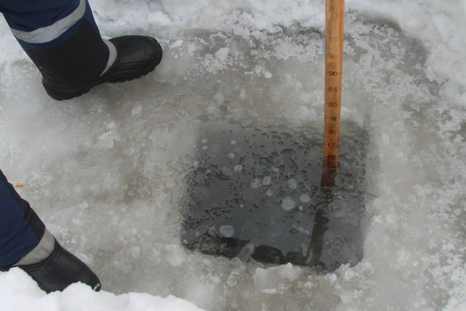 Выезд на лед на автотранспорте безопасен только на ледовых переправах
