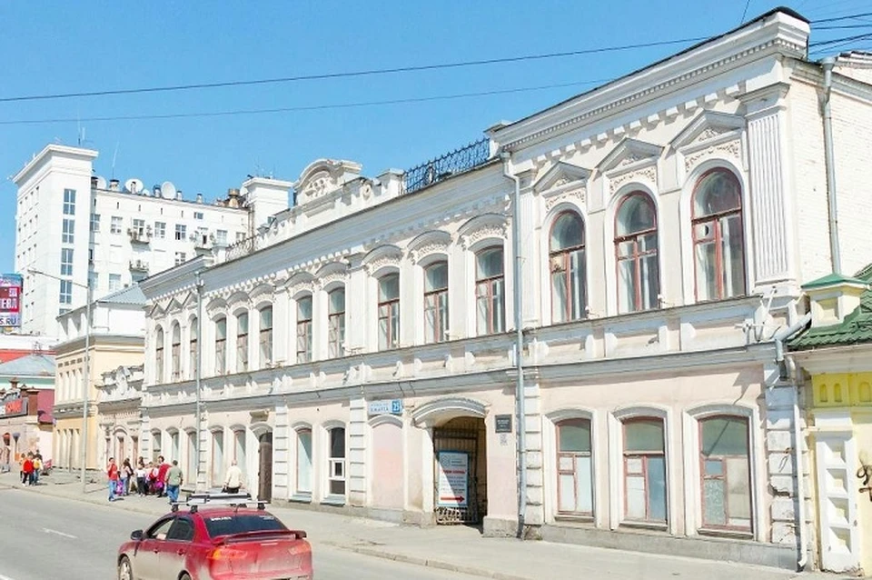 В «Доме Рязанова» поменяют кровлю, окна и двери, а также реставрируют фасады и цоколь Фото: Яндекс.Карты