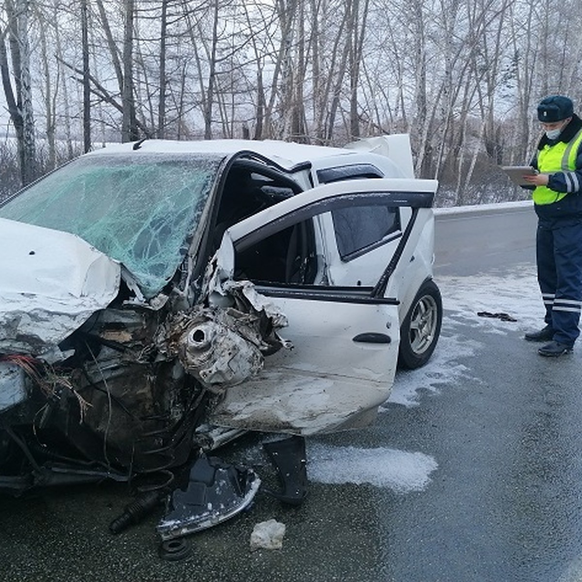 Четыре человека пострадали в ДТП с пятью машинами под Каменском-Уральским -  KP.RU